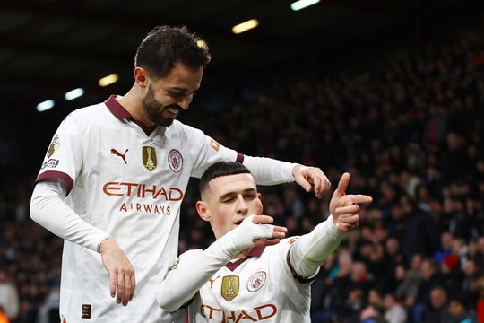 Foden "nổ súng", Man City vượt ải Bournemouth