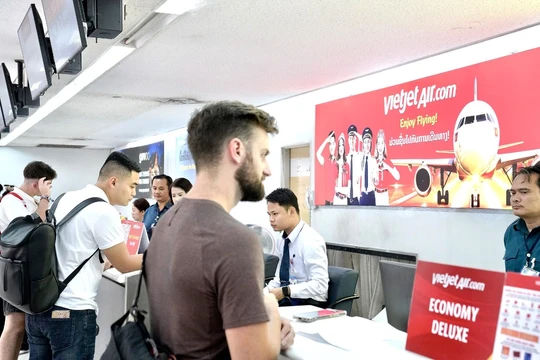 Vietjet Air mở đường bay mới từ TP Hồ Chí Minh đến Vientine (Lào)