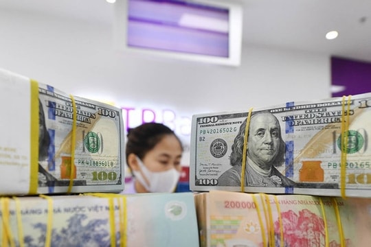Giá USD ngân hàng tăng lên sát 25.000 đồng