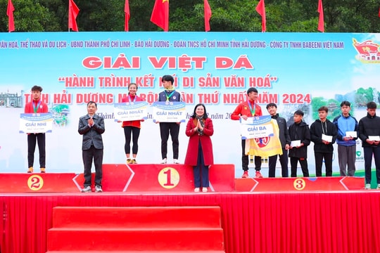 Các vận động viên đội tuyển điền kinh Việt Nam thống trị Giải việt dã “Hành trình kết nối di sản văn hoá” tỉnh Hải Dương mở rộng