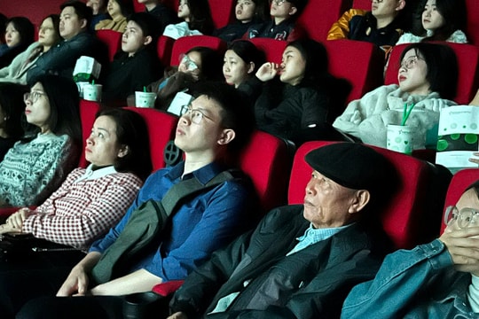 Chưa hết sốt phim “Mai” lại đến “Đào, phở và piano”, vì sao?