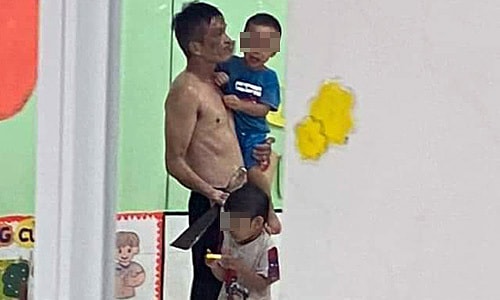 Tiền Giang: Kẻ ngáo đá cầm dao xông vào trường mầm non khống chế 2 bé trai
