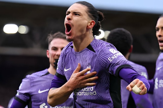 Nunez tỏa sáng, Liverpool củng cố ngôi đầu ngoại hạng Anh