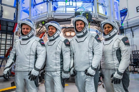 NASA và SpaceX đưa phi hành đoàn Crew-8 lên trạm vũ trụ ISS