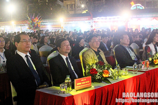 Khai mạc hội thi “Hương sắc ẩm thực xứ Lạng” mở rộng và hội chợ trưng bày giới thiệu sản phẩm OCOP xuân Giáp Thìn 2024
