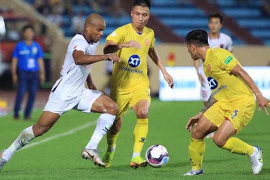 Vòng 13 V-League: Bản lĩnh nhà vô địch lượt đi