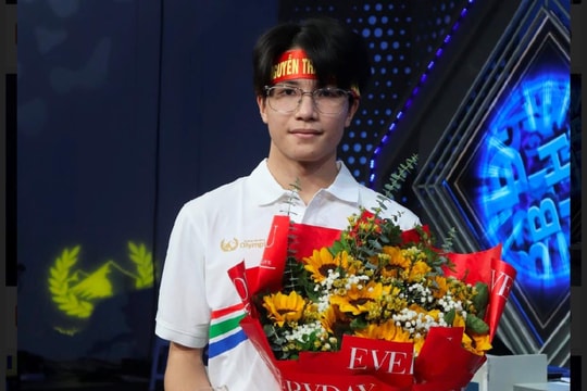 Nam sinh Hoàng Anh Tuấn, Trường THPT chuyên Nguyễn Trãi về nhì vòng thi tuần "Đường lên đỉnh Olympia" với 245 điểm