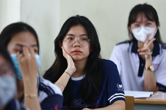 Đề thi tốt nghiệp sẽ giảm xác suất ăn điểm nhờ "khoanh bừa" đáp án