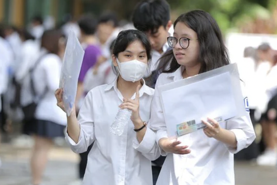 Dạy nhiều bộ sách giáo khoa, đề thi tốt nghiệp THPT 2025 được xây dựng thế nào?