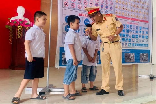 Phải từ gia đình