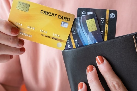 Sau vụ việc vay thẻ tín dụng 8,5 triệu bị đòi 8,8 tỷ đồng, nhiều người tá hỏa kiểm tra nợ xấu