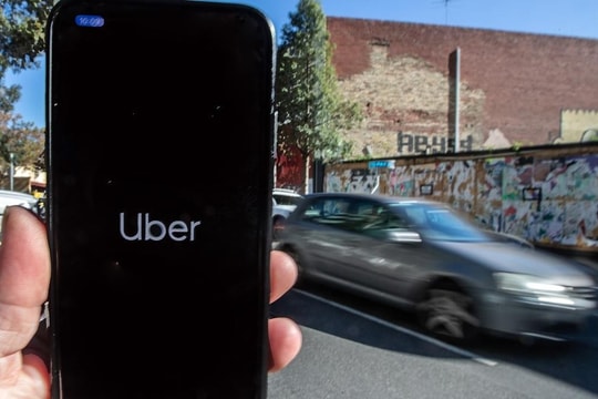 Uber đồng ý bồi thường gần 180 triệu USD cho lái xe taxi tại Australia