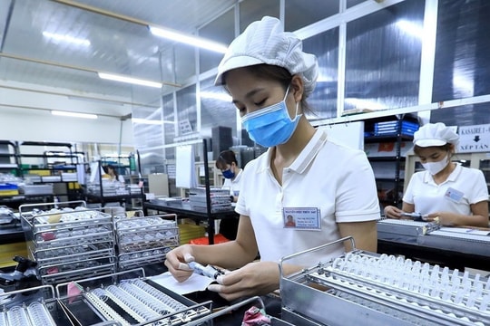 Kinh tế Việt Nam đi ngược lại với xu hướng suy giảm trên toàn thế giới