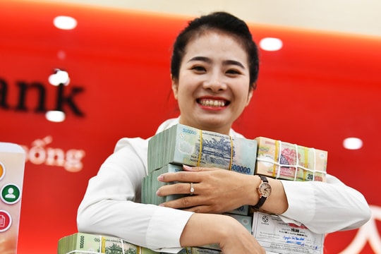 Gửi tiền ở đâu lãi suất lên đến 9,65%?