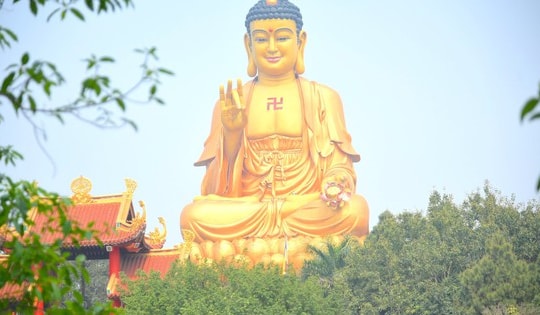 Chiêm ngưỡng đại tượng Phật cao 72m, bên trong có thang máy ở Hà Nội