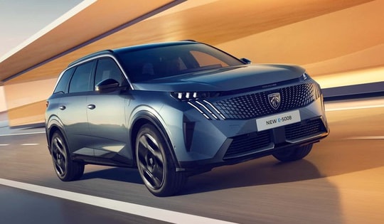 Peugeot E-5008 ra mắt, sạc mỗi lần đi xa nhất 660km, sạc 10 phút đi 100km