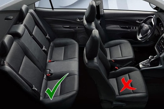 Đâu là vị trí an toàn nhất trên ô tô 4-5 chỗ và xe 7 chỗ?