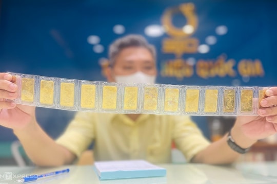 Giá vàng miếng SJC tuột mốc 80 triệu đồng