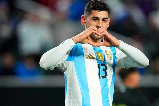 Argentina đại thắng dù vắng Messi