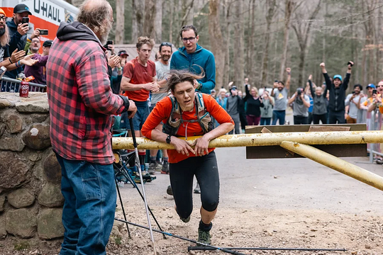 Nữ vận động viên đầu tiên hoàn thành giải ultra trail khắc nghiệt nhất hành tinh