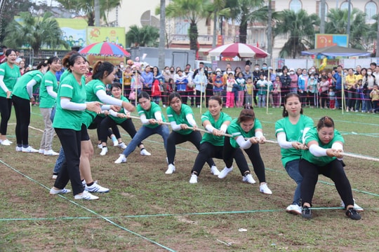 Người lao động Công ty TNHH May mặc Makalot sôi nổi tham gia ngày hội "vui chơi hết mình"