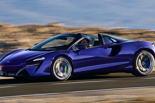 Hãng siêu xe McLaren chính thức có chủ mới