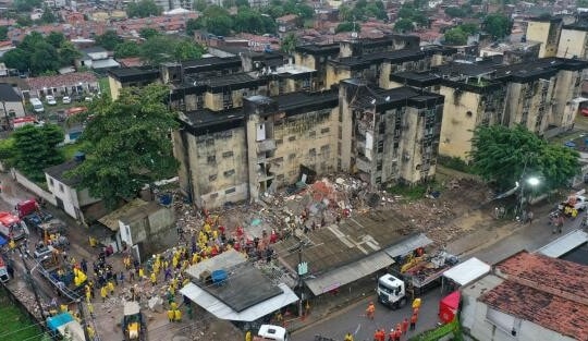 Sập mái siêu thị ở Brazil khiến 3 người thiệt mạng
