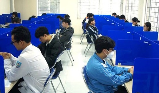 Cẩn trọng với đề luyện thi đánh giá năng lực tràn lan trên mạng