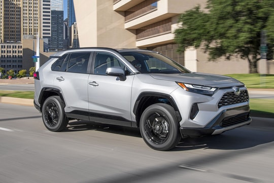 Toyota và Honda hưởng lợi lớn khi xe hybrid bùng nổ tại thị trường Mỹ