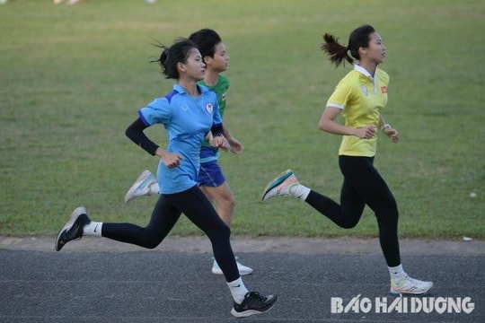 Tài năng trẻ Hoàng Thị Ngọc Anh (Hải Dương) vô địch cự ly 5 km giải quốc gia marathon và cự ly dài