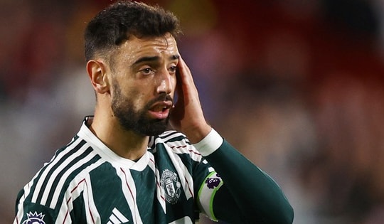 Man United bị Brentford sút tới 31 lần trong trận hòa điên rồ