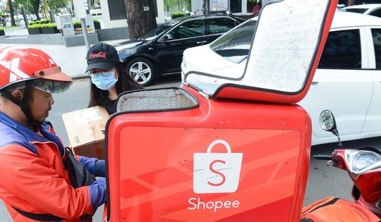 Khởi tố 4 người chiếm đoạt mã giảm giá của sàn Shopee
