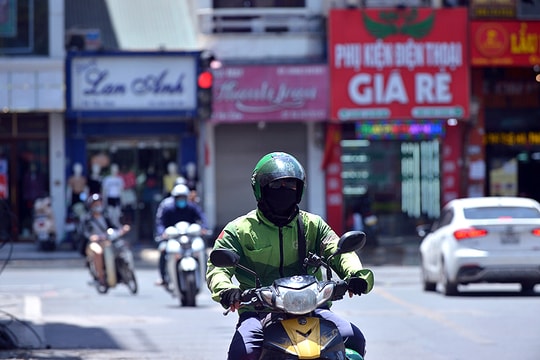 Đông Bắc Bộ ngày nắng, chiều tối và đêm có mưa rào và dông vài nơi