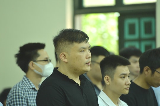 "Trùm" đường dây đánh bạc nghìn tỷ ở Hà Nội lĩnh 5 năm tù, được trả lại 4 xe sang