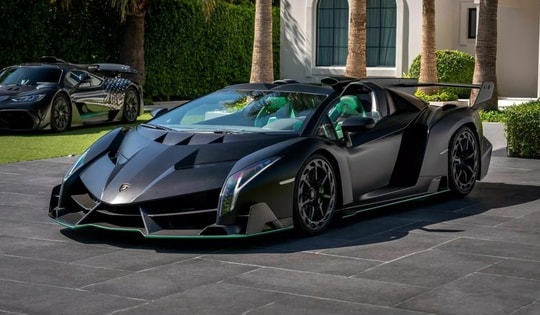Lamborghini Veneno Roadster đỉnh bậc nhất, bán hơn 4 năm không ai mua nổi