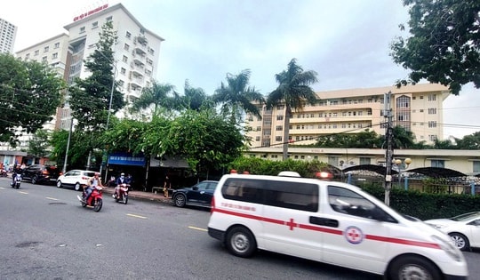 Một học sinh ở Nha Trang tử vong, nhiều em có biểu hiện ngộ độc thức ăn