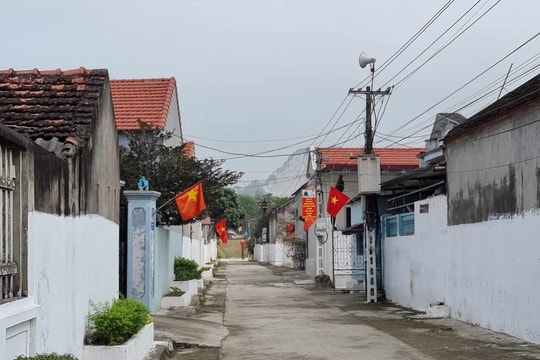 Bộ Nội vụ tán thành đề xuất hoán đổi ngày làm việc để nghỉ lễ 30/4-1/5 liền 5 ngày