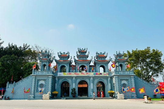 Sớm xử lý việc chồng lấn đất đai trong vùng bảo vệ di tích đền Tranh