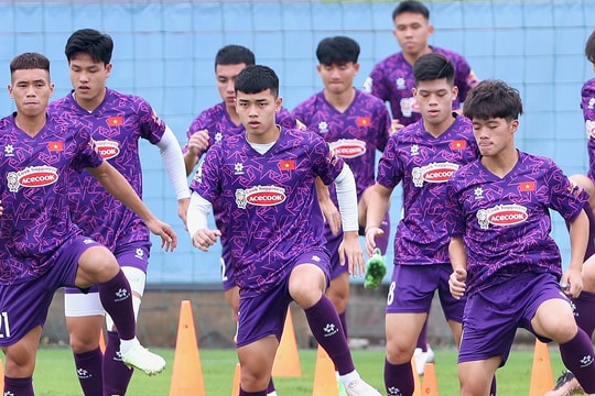 U23 Việt Nam đủ quân số, huấn luyện viên Hoàng Anh Tuấn 'ra tay'