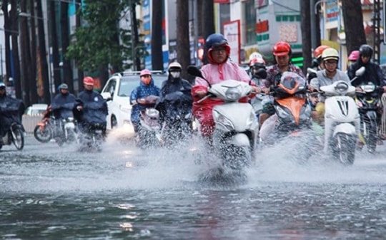 Miền Bắc đón không khí lạnh cuối mùa, mưa dông dài ngày