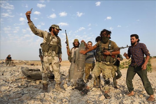 Giao tranh giữa các tay súng địa phương ở Syria, 20 người thiệt mạng