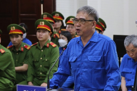 Ông Đỗ Hữu Ca bất ngờ nhận tội, bị đề nghị 10 - 11 năm tù