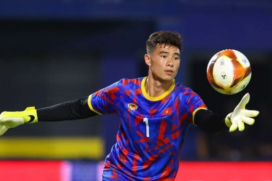 Quan Văn Chuẩn hoàn thành xong án phạt, được đá trận ra quân Vòng chung kết U23 châu Á