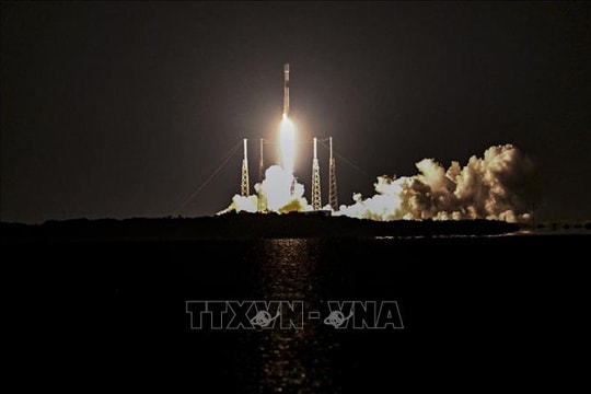Công ty SpaceX phóng vệ tinh tiên tiến theo dõi thời tiết lên quỹ đạo