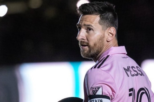 Sau Ronaldo, Messi vỡ mộng FIFA Club World Cup