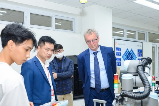 Đại học Bách khoa Hà Nội đạt chứng nhận kiểm định chất lượng từ HCERES
