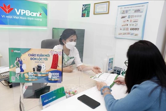 Lãi suất huy động "nóng" lên với tín hiệu tăng từ một số ngân hàng