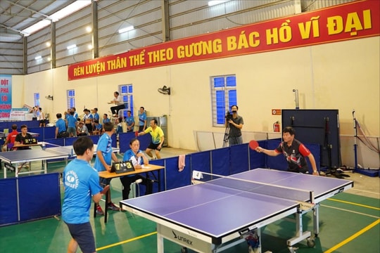 Hưng Phong nhất Giải bóng bàn các câu lạc bộ huyện Tứ Kỳ năm 2024