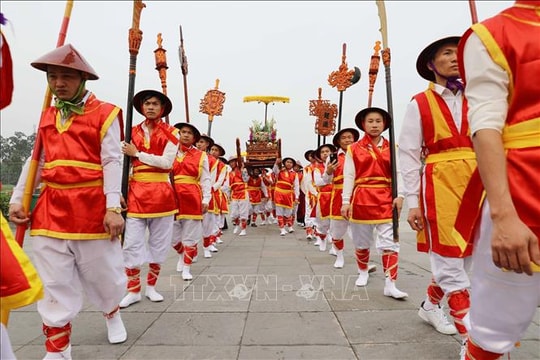 Rộn ràng Lễ rước kiệu về Đền Hùng