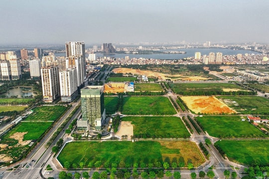 Bất động sản có nơi tăng giá vô cớ, tránh cuốn theo "cơn sốt ảo"